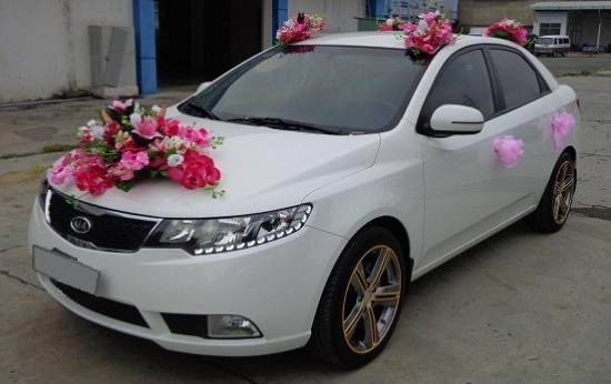 thue xe cuoi kia cerato da nang