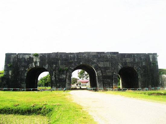 thành nhà hồ thanh hóa