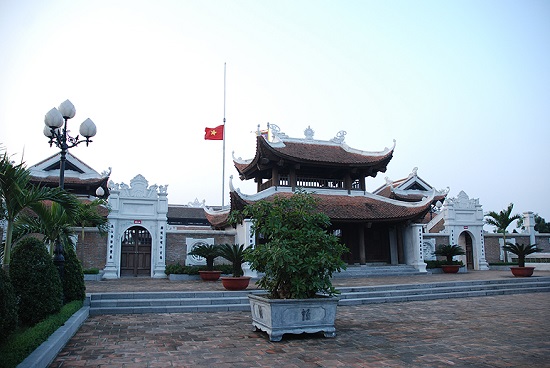 đền thờ Vua Quang Trung