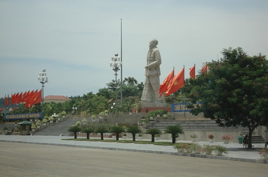 quảng trường thành phố vinh